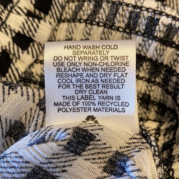 Pink Rose Black GinghamTop Size Medium - Picture 10 of 13